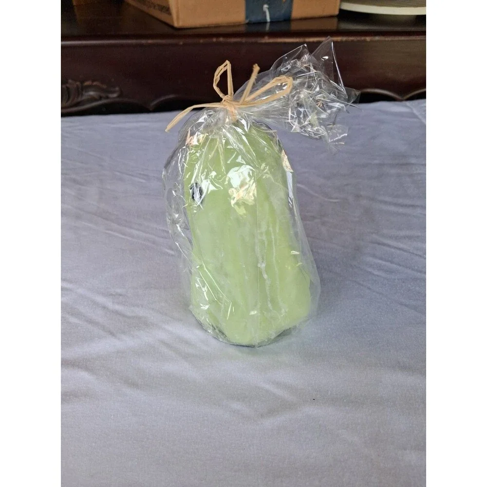 Halloween Decorative Green Ghost Soy Wax Candle NEW In Package